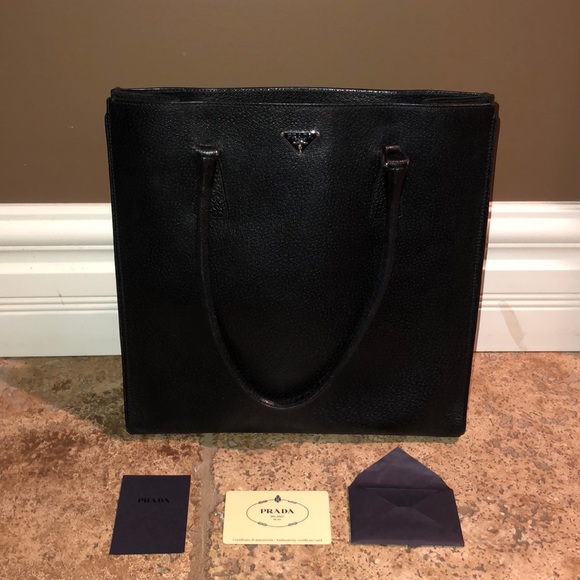 Prada large leather tote - Picture 3 of 8